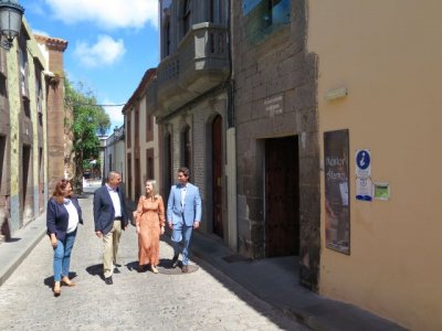 Turismo de Canarias y el Ayuntamiento de Santa Mar&iacute;a de Gu&iacute;a acometen la rehabilitaci&oacute;n de su casco hist&oacute;rico