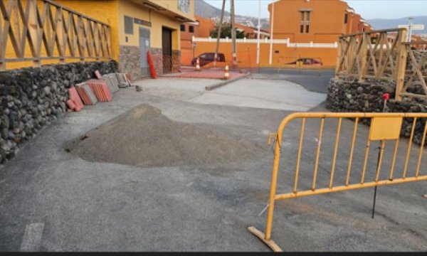 Carretera levantada en el Agujero de Gáldar hace 29 días