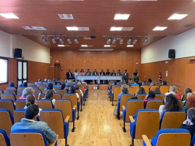 Poli Su&aacute;rez y su equipo acercan sus planes para la zona a las direcciones de centros educativos del sur de Tenerife