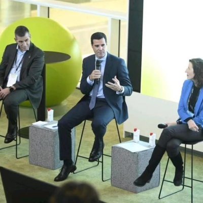 Econom&iacute;a muestra el potencial de las tres zonas econ&oacute;micas especiales canarias para la atracci&oacute;n de inversi&oacute;n