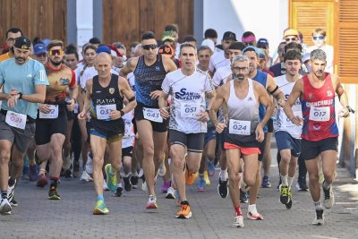 La San Silvestre de Agaete cierra el a&ntilde;o corriendo por la solidaridad