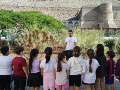 La Gomera: La Unidad de Medio Ambiente colabora en labores de concienciaci&oacute;n medioambiental entre escolares