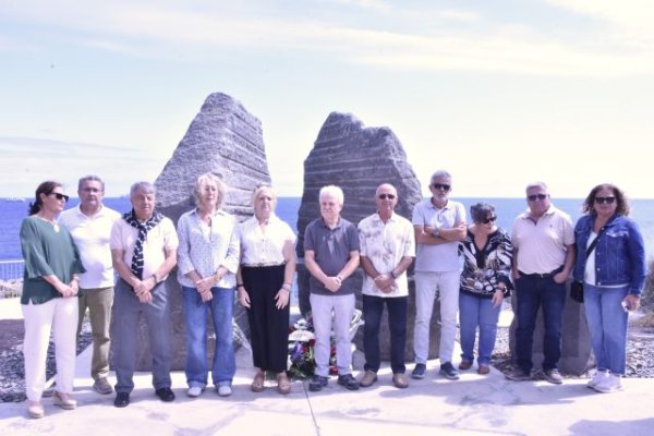 Homenaje a los represaliados arrojados por la Marfea