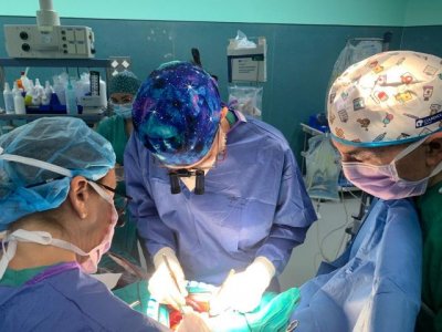 El HUC repara una v&aacute;lvula a&oacute;rtica implantado un nuevo dispositivo, un anillo HAART