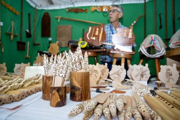 La Feria de Artesanía “Faro de Maspalomas” reúne a 64 artesanos de Gran Canaria