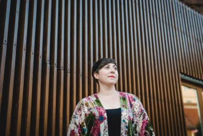 La poeta, narradora y editora cordobesa Elena Medel 'gui&ntilde;a el ojo' a Gald&oacute;s con una conferencia literaria en su Casa-Museo