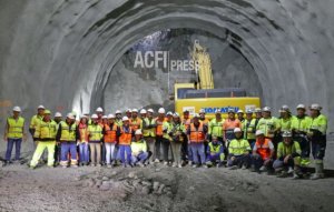 La Consejería de Obras Públicas, Transportes y Vivienda culmina la perforación de los nueve túneles de la nueva carretera de La Aldea