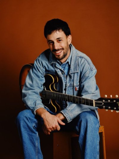 El laureado guitarrista cl&aacute;sico Luis Alejandro Garc&iacute;a ofrece el concierto Ensue&ntilde;o en Santa Cruz de La Palma