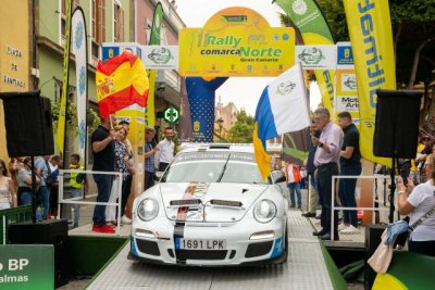 Automovilismo: La Plaza de Santiago en Gáldar protagoniza la salida del 11º Rally Comarca Norte