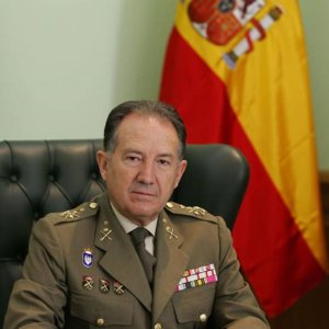 Félix Sanz Roldán, exdirector del Centro Nacional de Inteligencia, cierra el XVI Curso de Historia de las Relaciones Internacionales en la Casa-Museo León y Castillo de Telde