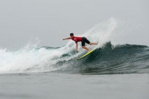 Tenerife: El surf nacional toma Las Américas: comienza la acción en el Spring Surfest Las Américas Pro 2025