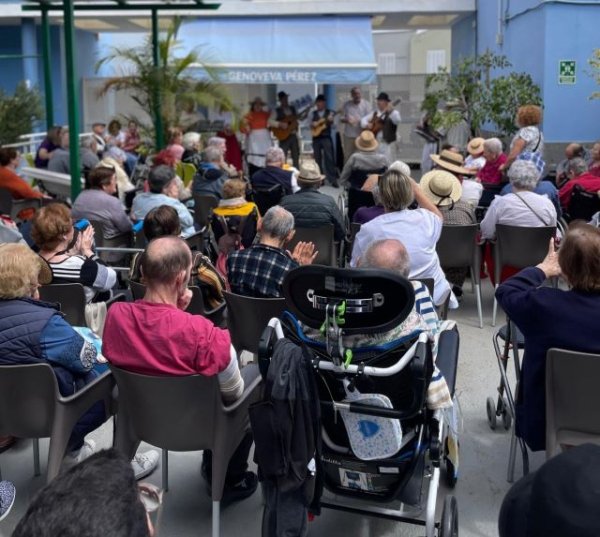 Gáldar: La Residencia de Mayores Genoveva Pérez y el Centro de Día de Barrial celebran el Día de Canarias