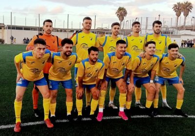 F&uacute;tbol Ascenso a Preferente: (3-3) El Costa Ayala rompe el sue&ntilde;o del San Isidro tras empatar a tres goles