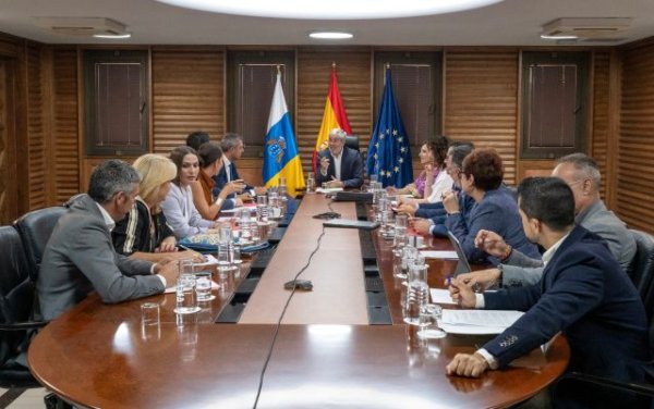 El Gobierno impulsa el programa DiploInnova para proyectar la ciencia y la innovación canaria