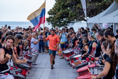 Windsurf: El Wind&Waves Festival inaugura una nueva edición con el desfile internacional de los mejores riders del mundo en El Médano