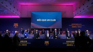 Los socios del Barça ratifican el acuerdo con Spotify sin conocer su cuantía
