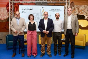 Guaguas Municipales: “Hay que humanizar las ciudades para que no sea preciso escapar de ellas”