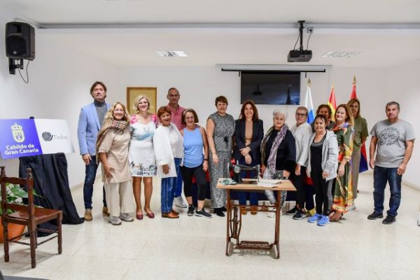 El Cabildo financia un proyecto piloto dentro del Plan Integral de Jinámar que pretende generar empleo en la industria textil