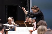 Alondra de la Parra, la carismática directora mexicana, por primera vez en el Festival de Música de Canarias