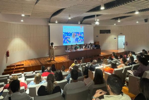 Un centenar de profesionales participan en Fuerteventura en la I Jornada de Psicología en Atención Primaria