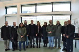 Valbuena visita una central de almacenamiento energético en Azores basado en baterías