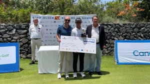Andrea Romano, campeón del Fred. Olsen Alps de La Gomera 2025. por delante de los segundos clasificados, Javier Barcos y Álvaro Quirós