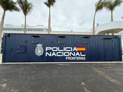 El Puerto de Las Palmas instala el primer contenedor para el control fronterizo e información a pasajeros en la Terminal de Cruceros