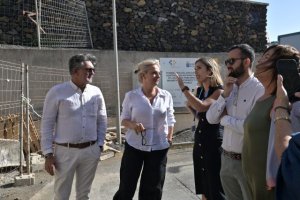 Esther Monzón visita las obras de ampliación del Hospital Nuestra Señora de los Reyes