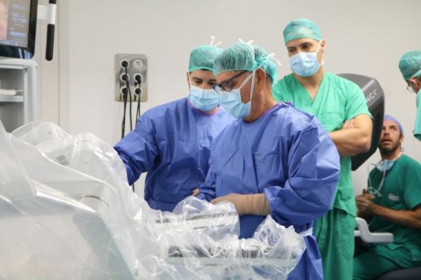 El gasto sanitario p&uacute;blico en 2024 en Canarias fue de 4.574 millones, casi dos puntos por encima del Estado