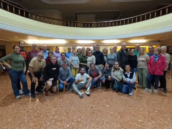 Los Cebolleros trajeron hasta el Casino de G&aacute;ldar los bailes de Ingenio por medio de &Aacute;ngel Vega