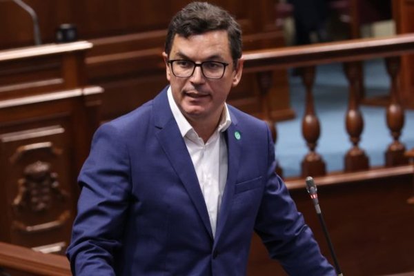 El Ejecutivo refuerza la protecci&oacute;n del derecho a la vivienda con un nuevo decreto que prioriza el arraigo