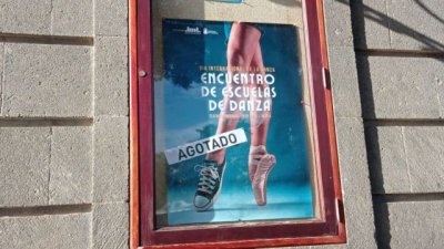 Un centenar de estudiantes de danza celebran el D&iacute;a Internacional en el Guiniguada