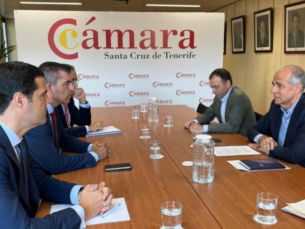 Manuel Domínguez presenta a la Cámara de Comercio de Santa Cruz sus líneas estratégicas para los próximos años