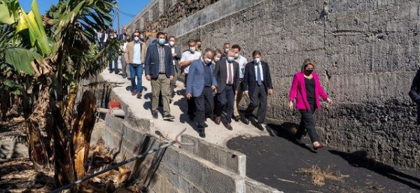Torres apuesta por la recuperación de las fincas e infraestructuras agrarias destruidas por el volcán