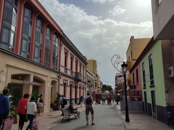 La Gomera: El Cabildo incentiva el consumo en el comercio local y la divulgación de la artesanía por el Día de Canarias
