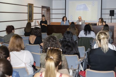 La Consejer&iacute;a de Igualdad y el Ateneo de Las Palmas reflexionan sobre la figura de la mujer en la comunicaci&oacute;n y la difusi&oacute;n cultural