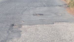 Gáldar: Mal estado de la carretera de Bocabarranco a la de Sardina