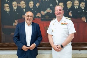 Visita del Almirante de Acción Marítima al Presidente del Cabildo Insular de Gran Canaria