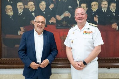 Visita del Almirante de Acci&oacute;n Mar&iacute;tima al Presidente del Cabildo Insular de Gran Canaria
