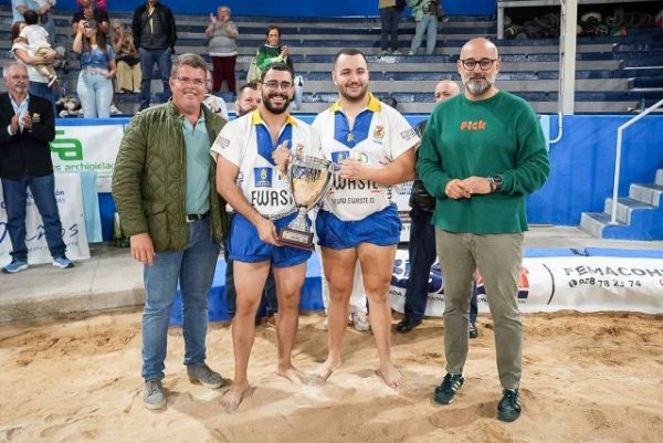 Lucha Canaria: El Uni&oacute;n Ag&uuml;imes Cicar conquista la Copa Fundaci&oacute;n La Caja de Canarias de Segunda Categor&iacute;a