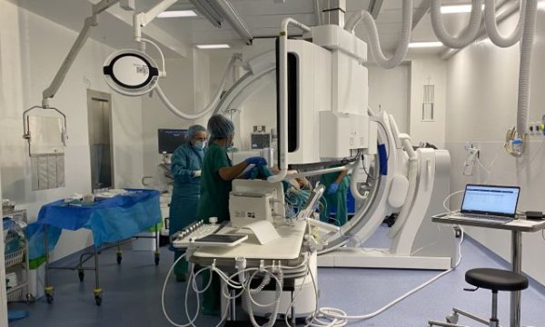 Las personas ingresadas en el Hospital La Candelaria valoran con un notable alto la atenci&oacute;n recibida