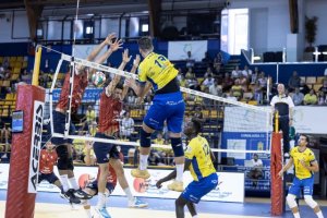 Voleibol: “Superderbi”. El CV Guaguas visita al Cisneros Alter Tenerife, equipo revelación de la SVM