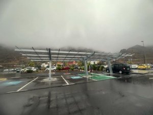 La Gomera: El Cabildo inicia la instalaci&oacute;n de puntos de recarga autosuficientes para veh&iacute;culos