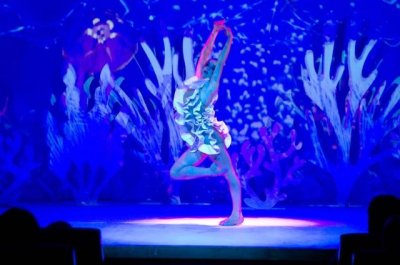 &lsquo;Atl&aacute;ntico sonoro&rsquo;, danza y m&uacute;sica en el fondo del mar para recordar al poeta Tom&aacute;s Morales