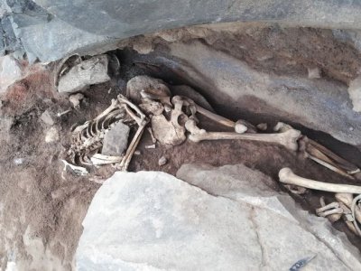 Patrimonio halla restos humanos maniatados en un yacimiento arqueol&oacute;gico en G&aacute;ldar
