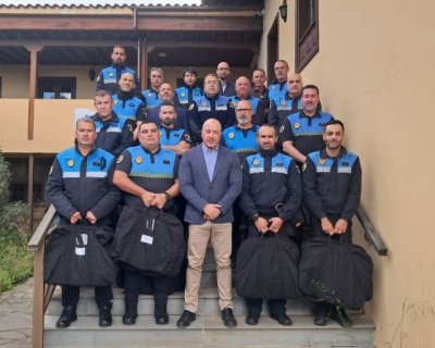 La Consejer&iacute;a de Presidencia dota a las Polic&iacute;as Locales de Canarias con 92 nuevos chalecos antibalas