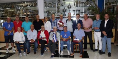 Gáldar: El CD San Isidro celebró su 90 aniversario con un homenaje a los campeones de la Copa Federación de 1969