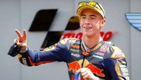 El espa&ntilde;ol Pedro Acosta, 17 a&ntilde;os, campe&oacute;n del mundo de Moto3