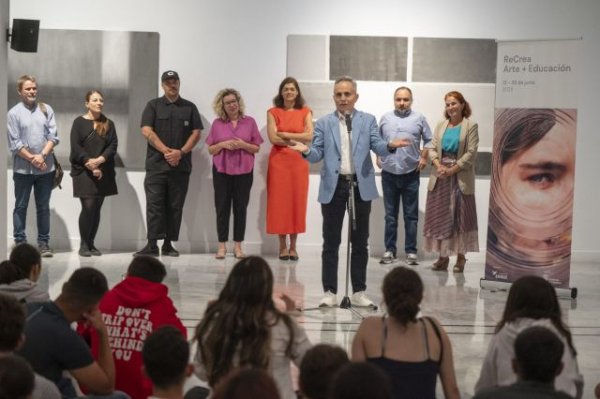 La Regenta apuesta por la creación joven en la exposición ‘ReCrea Arte+Educación’