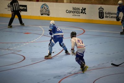Hockey Línea: El Arona Tenerife Guanches golea a Metropolitano y será cabeza de serie en los playoffs por el título
